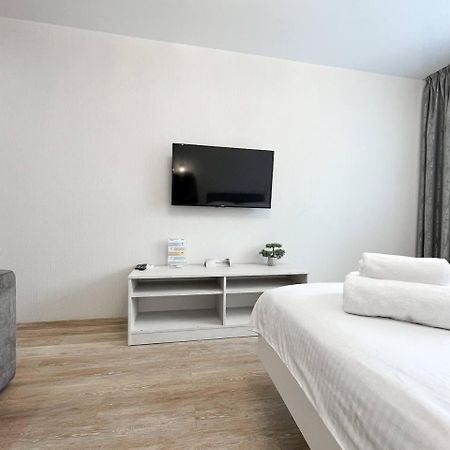 Helen Network: Bright Apartments by Korpusnyi Park Poltava Exterior photo