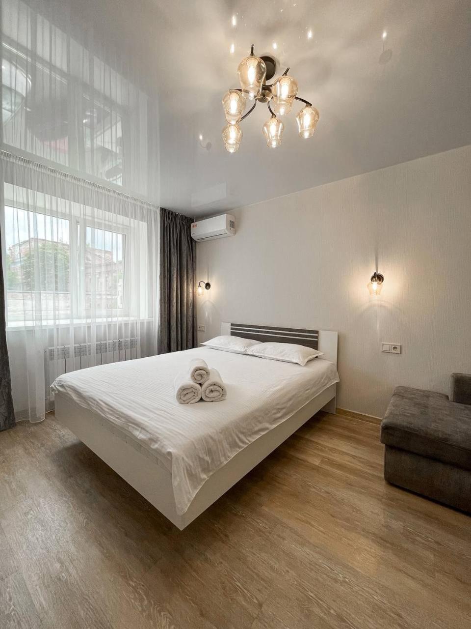 Helen Network: Bright Apartments by Korpusnyi Park Poltava Exterior photo
