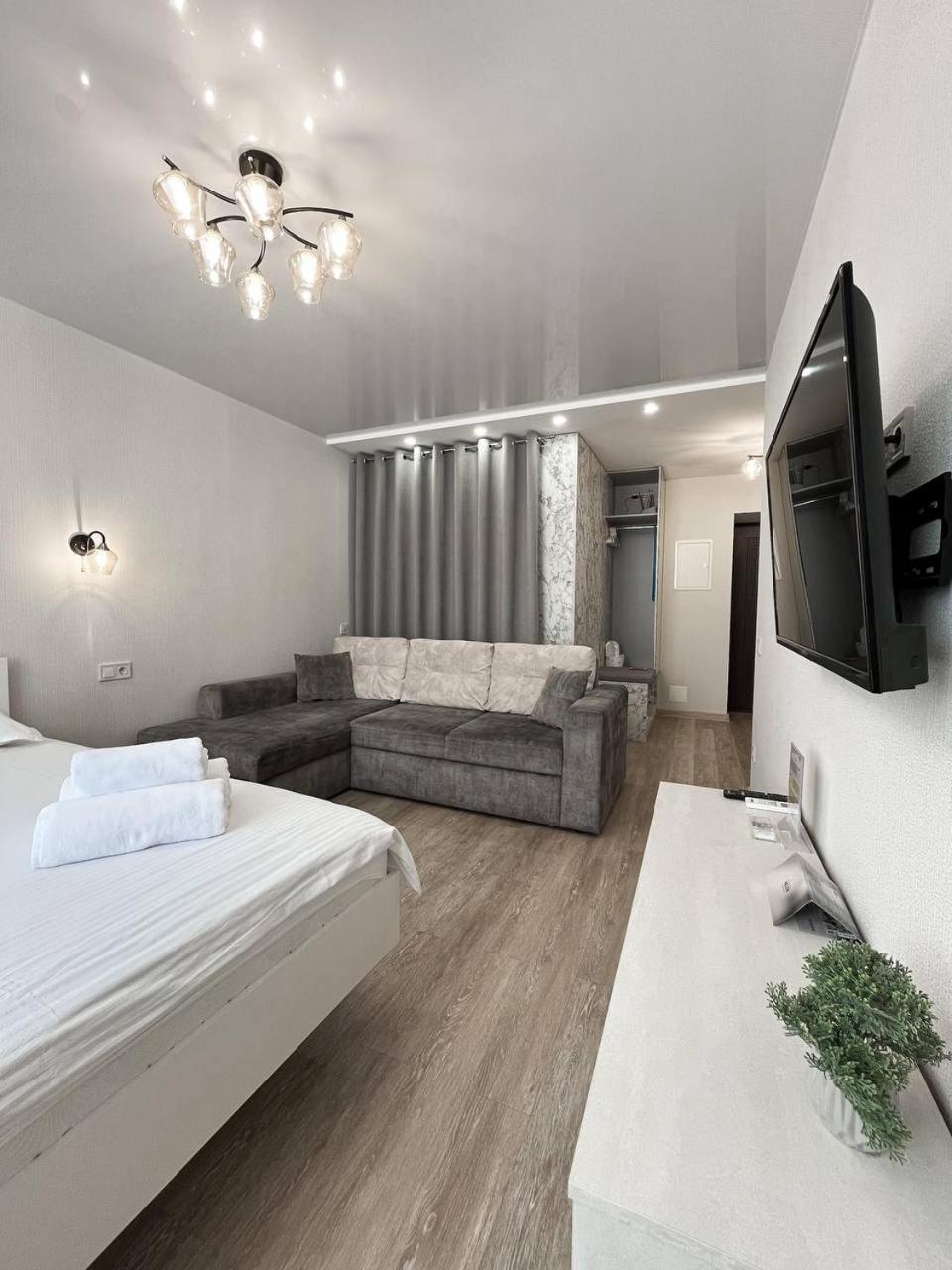 Helen Network: Bright Apartments by Korpusnyi Park Poltava Exterior photo